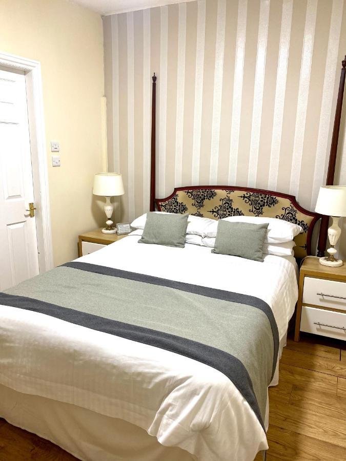 Newcastle Arms Hotel Coldstream Exteriör bild